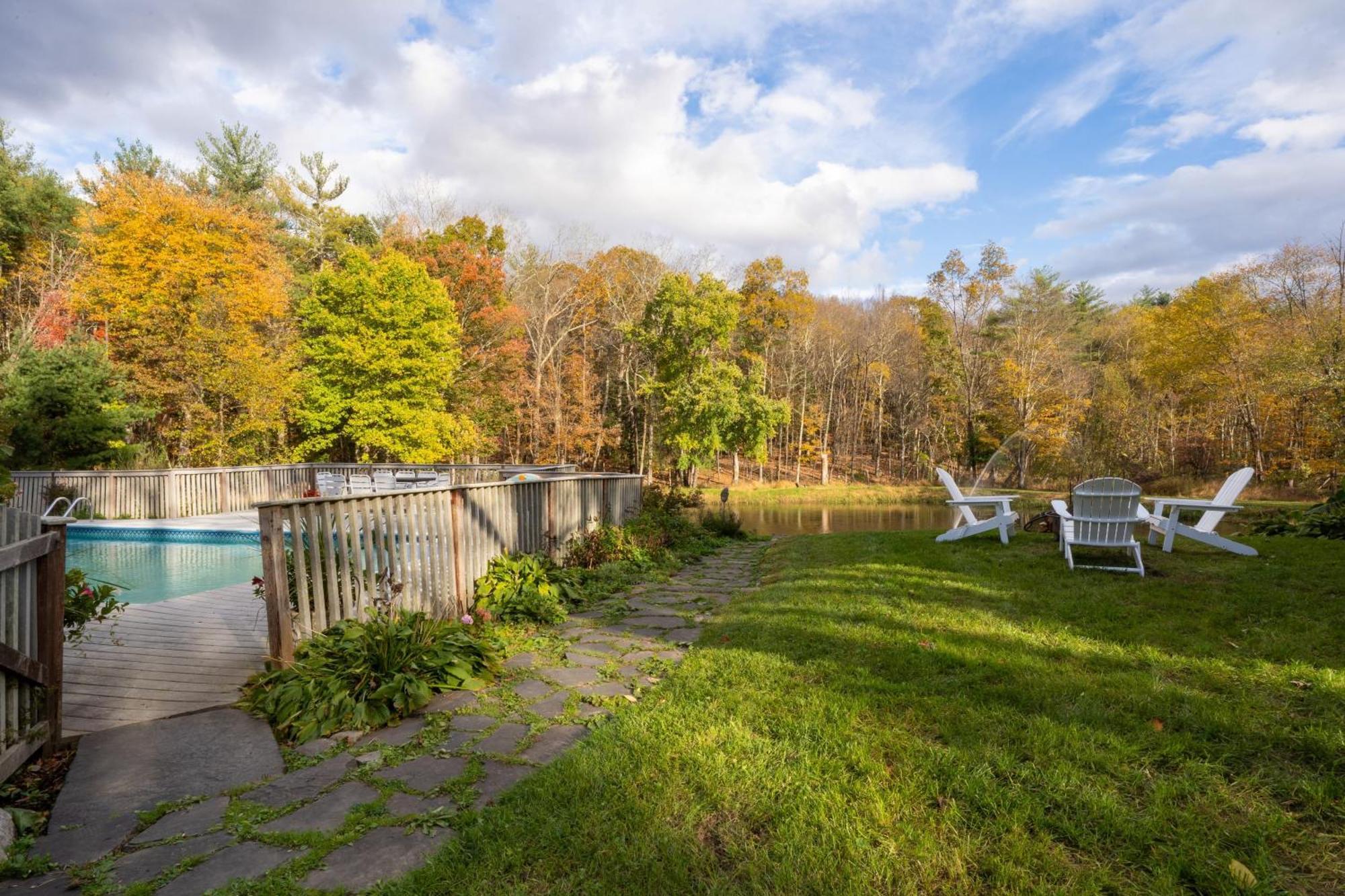 Cortland By Avantstay Charming Heritage Estate W Private Lake Pool Saugerties Kültér fotó